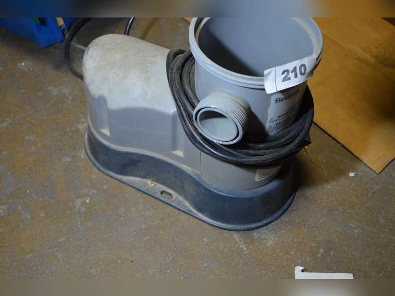 BESTWAY FLOWCLEAR FILTER PUMP MODEL 58390 Dallas Online Auction Company
