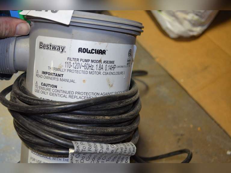 BESTWAY FLOWCLEAR FILTER PUMP MODEL 58390 Dallas Online Auction Company
