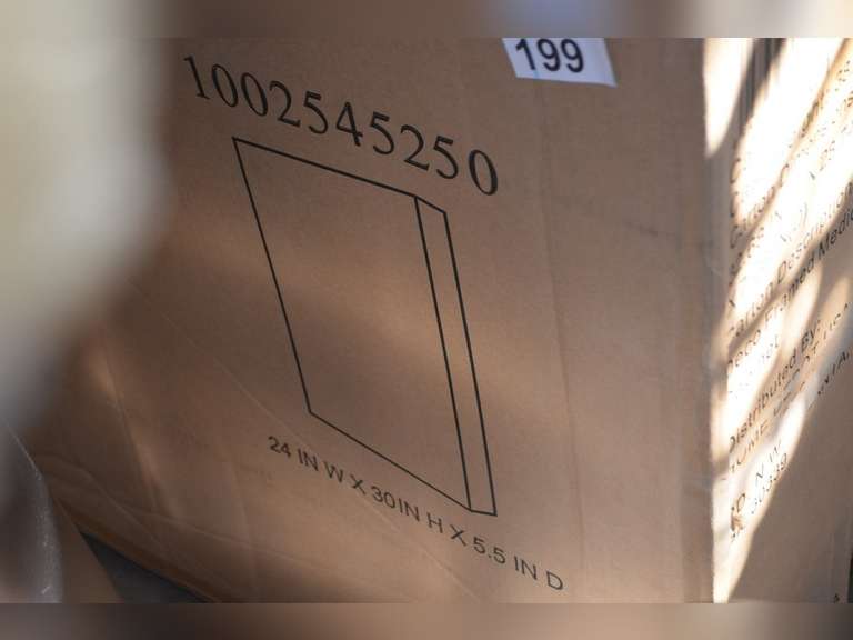 PEGASUS 24” RECESSED OR SURFACE MOUNT MIRRORED MEDICINE