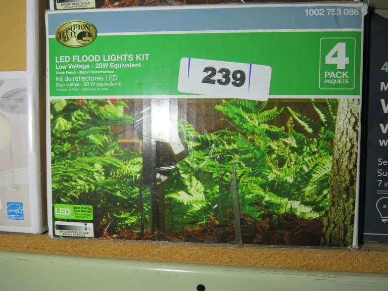 HAMPTON BAY LED FLOOD LIGHT KIT 4 PK Dallas Online Auction Company