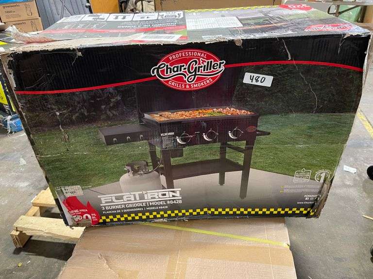 CharGriller Flat Iron 3Burner Outdoor Griddle Gas Grill with Lid in