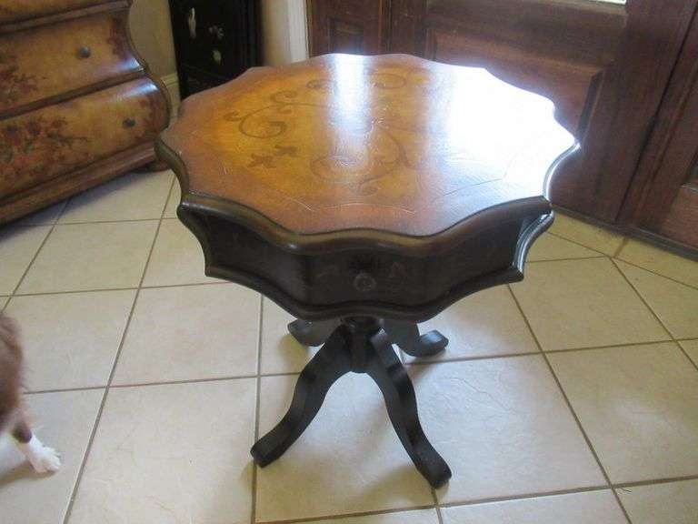 VINTAGE STYLE DRUM TABLE WITH DRAWER WITH WONDERFUL INLAY 24" X 24" X