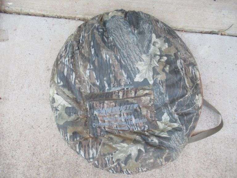 AMERISTEP MULTI SEASON OUTHOUSE PACK IN BLIND Dallas Online Auction