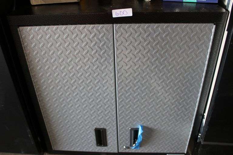 GLADIATOR BY WHIRLPOOL 2 DOOR TOOL Dallas Online Auction Company