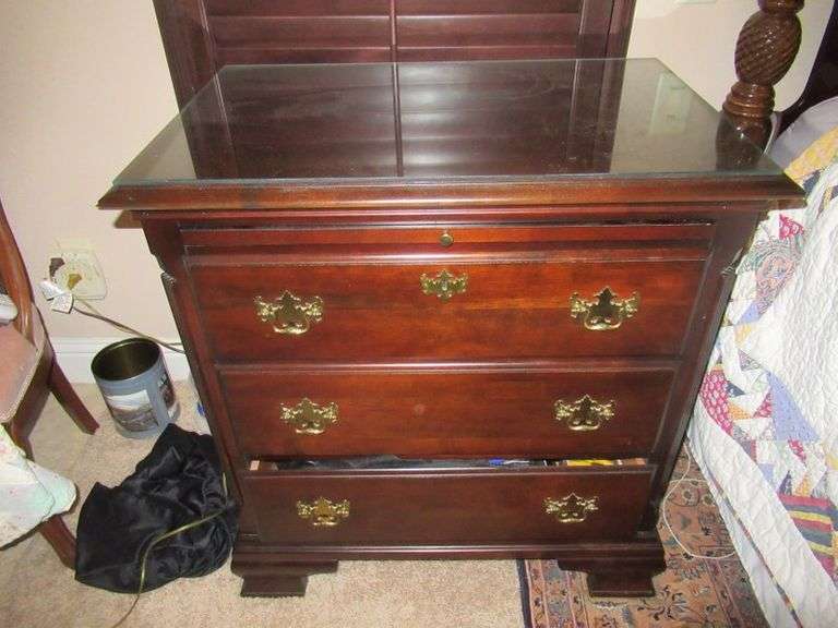 PAIR OF 3 DRAWER CHERRY WOOD NIGHTSTANDS MADE BY KINCAID ONE GLASS TOP HAS A CRACK 30" X 32" X