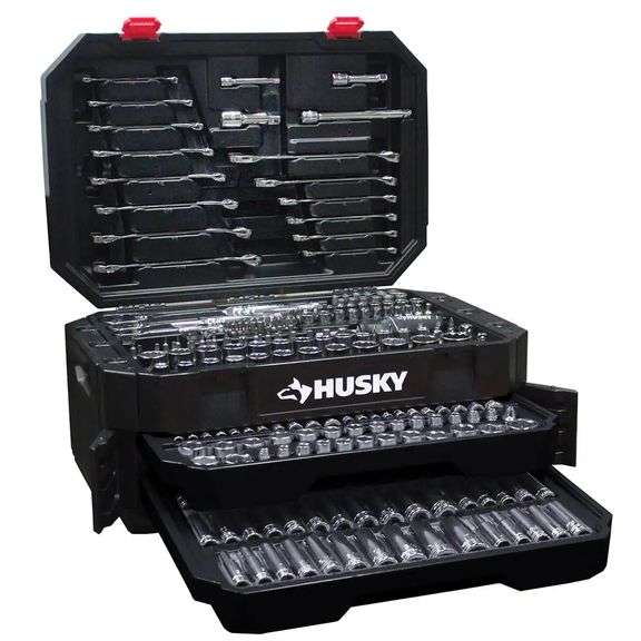 HUSKY MECHANICS TOOL SET 290 PC RETAILS FOR 249.00 AT HOME DEPOT