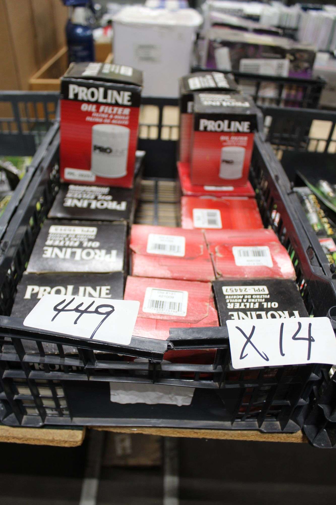 LOT OF ASSORTED CAR PARTS INCLUDING PROLINE OIL FILTER MODEL NO PPL-24457, PROLINE  OIL FILTER PPL-15313, PROLINE OIL FILTER PPL-45526, PROLINE OIL FILTER  PPL-30257 - Dallas Online Auction Company