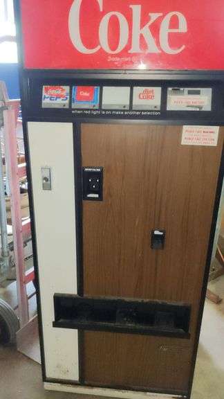 (AUCTION ID# 401) 6/7 TOOLS - G8000 WATT LINCOLN WELDER AND GENERATOR COMBO - UTILITY TRAILER - BUFFALO HEAD - RAM HEAD - WALL ART - MISC KRAFTS - BEER SIGNS - LIGHTED SIGNS - COMMERCIAL GRADE SNOW BLOWER - CHIPPER SHREDDER - BREAK DOWN POOL STICKS - DRILL PRESS - GRINDER - KITCHENWARE - NEW TRASH CANS - HAY HOOKS - COOLERS - LONG HANDLE TOOLS - LARGE EXTENSION LADDER - MUCH MORE FOR SALE