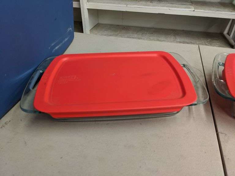 8X8 & 9X13 PYREX DISHES WITH LIDS Isabell Auction