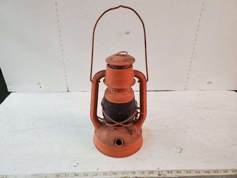 VINTAGE DIETZ LITTLE WIZARD LANTERN Isabell Auction