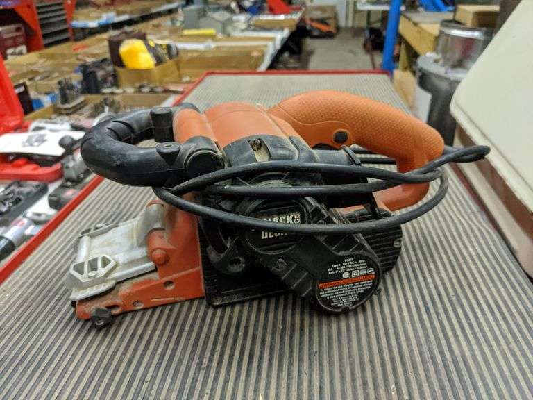 BLACK & DECKER DRAGSTER ELEC. BELT SANDER Isabell Auction