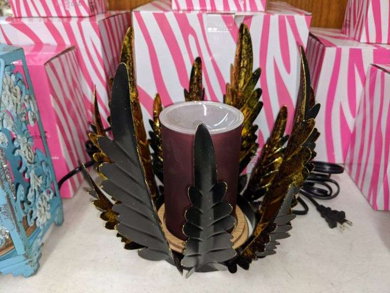 PINK ZEBRA FROSTED CANDLEGLOW WAX WARMER WITH FERN LEAF METAL SHADE