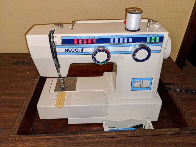 NECCHI 3537 PORTABLE ELEC. SEWING MACHINE WITH SEWING MACHINE