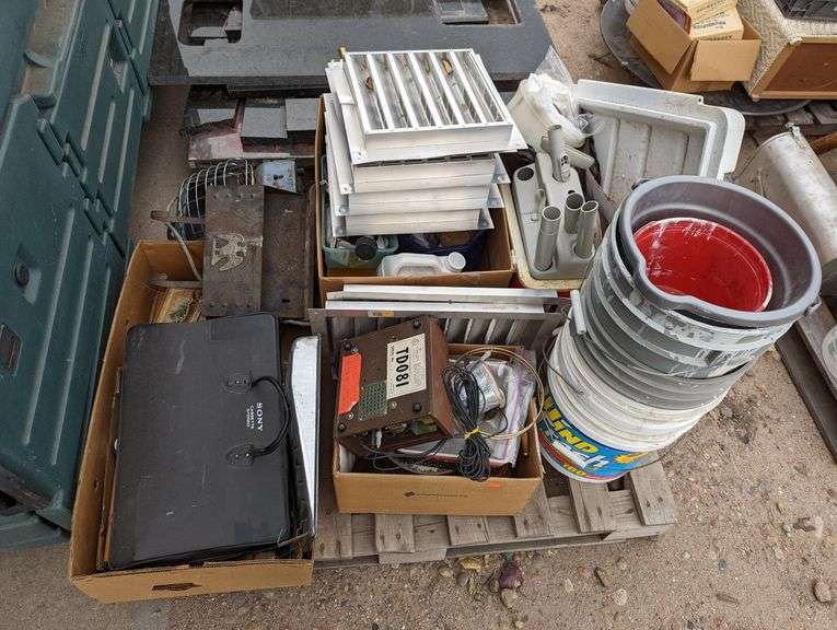BUCKETS, VENTS, MAILBOX, HEATER, ETC... Isabell Auction