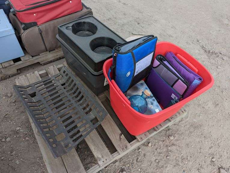 IRON LOG RACK, PET FOOD CONTAINER, BINDERS, BOTTLE, ETC... Isabell