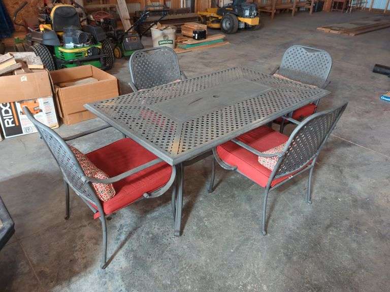 OUTDOOR METAL PATIO TABLE WITH (4) CHAIRS & CUSHIONS Isabell Auction