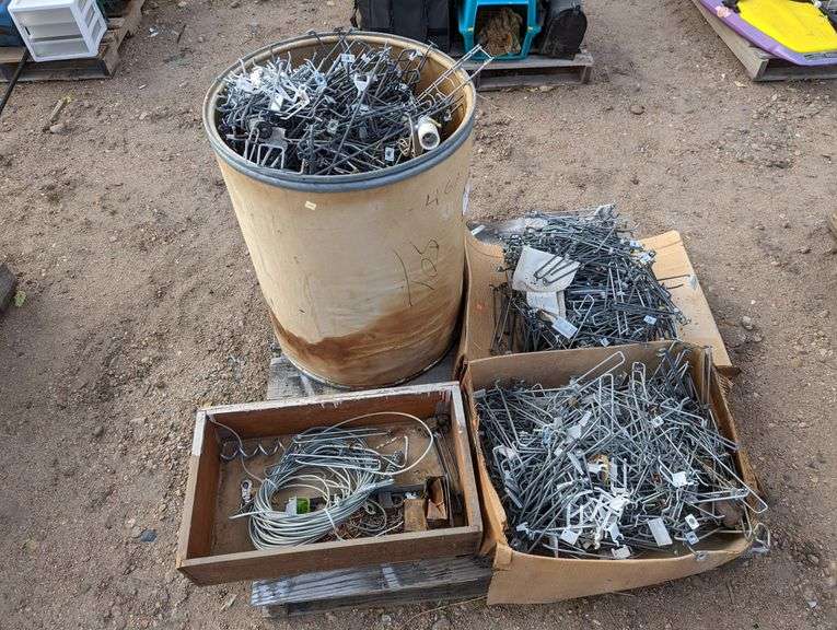 LOT OF ASST'D PEGBOARD HOOKS Isabell Auction