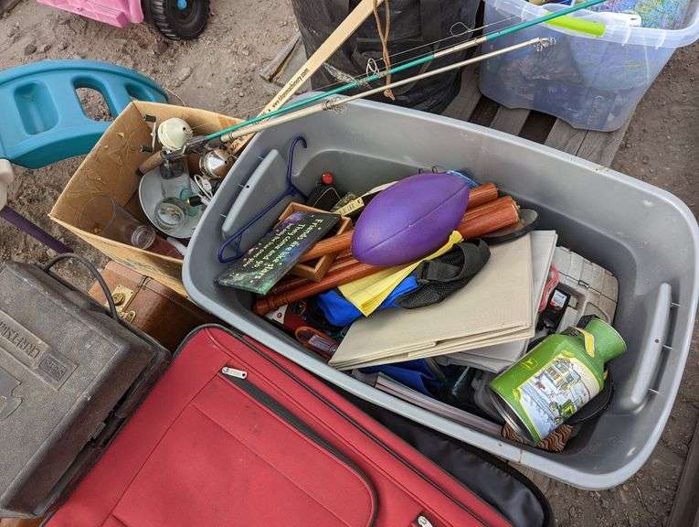 LUGGAGE, ROUTER, FISHING POLES, TIN, WOODEN LEGS, ETC... Isabell Auction