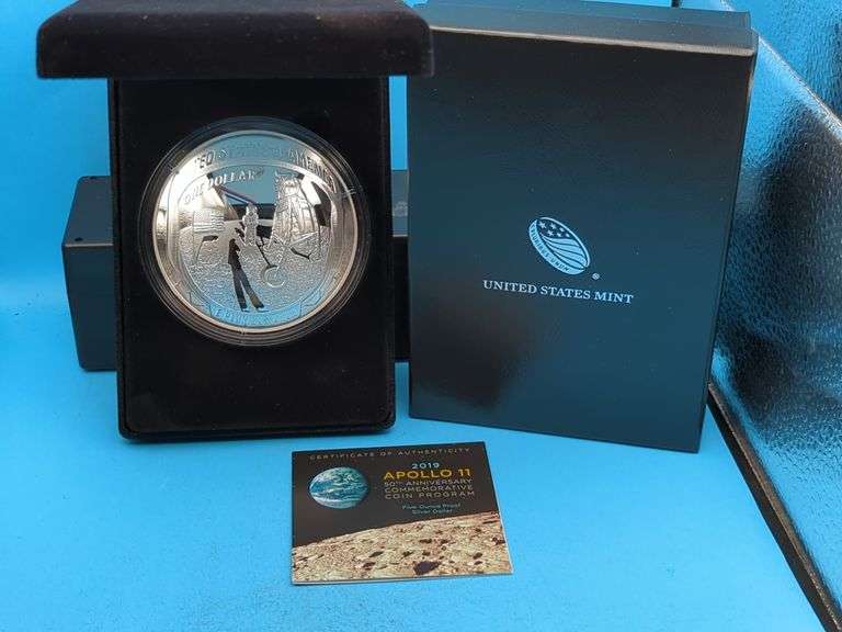 2019 APOLLO 11 50TH ANNIVERSARY 5-TROY OZ. .999 FINE SILVER PROOF