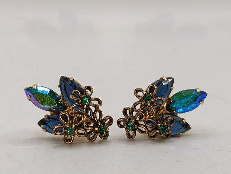 VINTAGE COSTUME EARRINGS SET WITH STONES Isabell Auction