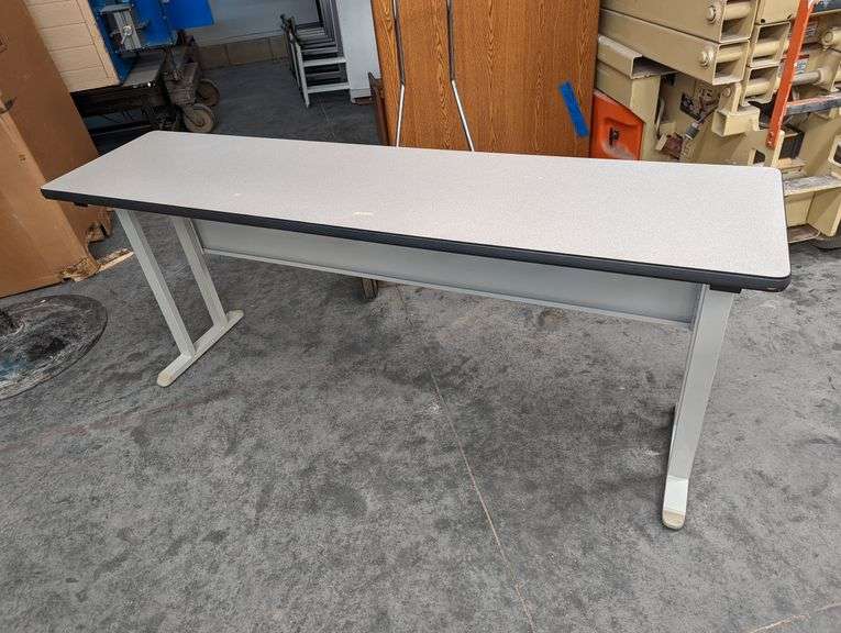 18" X 6FT FORMICA TOP FOLDING TABLE Isabell Auction