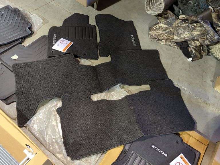 NISSAN ARMADA FLOOR MATS Isabell Auction