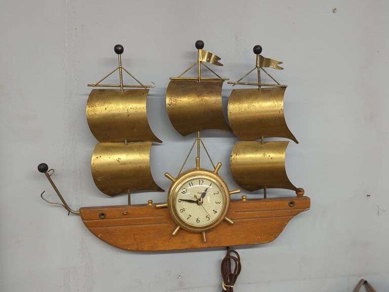 VINTAGE UNITED SHIP ELEC. WALL CLOCK Isabell Auction