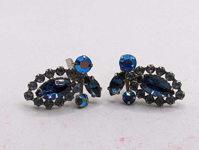 VINTAGE COSTUME EARRINGS SET WITH STONES Isabell Auction