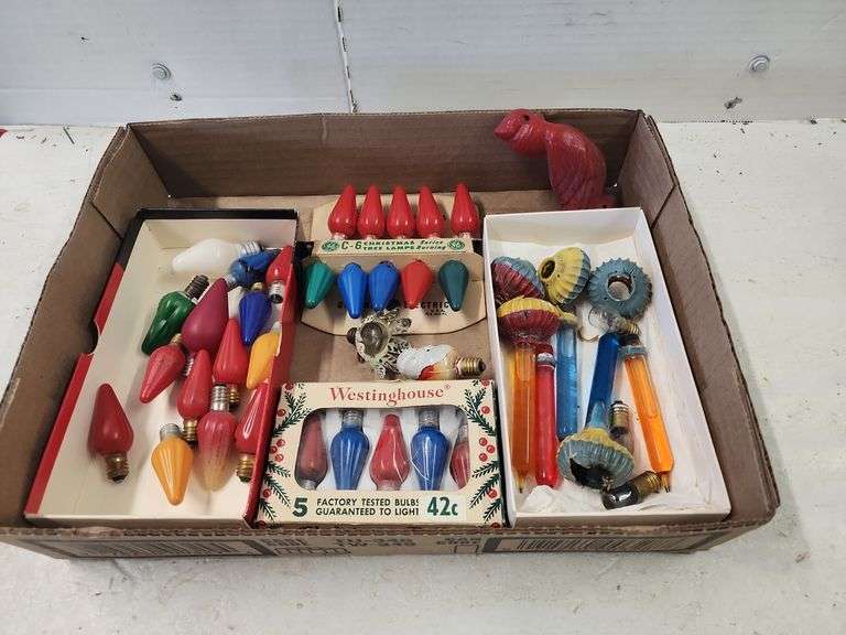 VINTAGE BULBS, BUBBLE LIGHTS, TREE TOPPER Isabell Auction