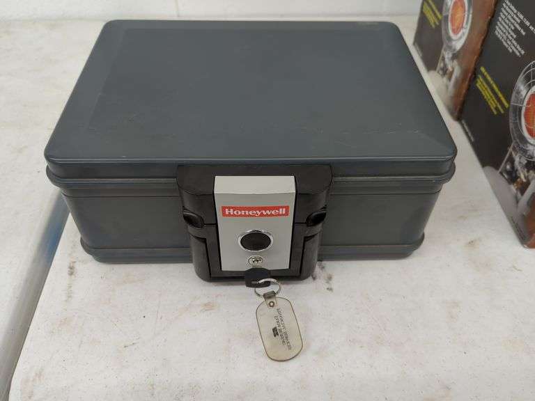 HONEYWELL PERSONAL BRIEFCASE SAFE Isabell Auction