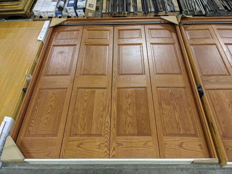 OAK SOLID CORE BIFOLD DOOR WITH FRAMEWORK (72IN. X 78IN.) Isabell