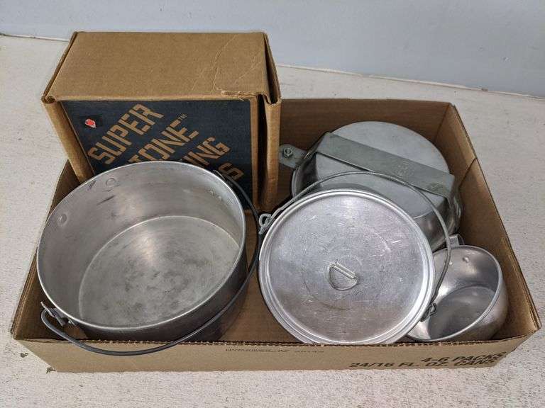 VINTAGE BOY SCOUTS MESS KIT & BOX OF SUPER STONE BAKING TILES Isabell