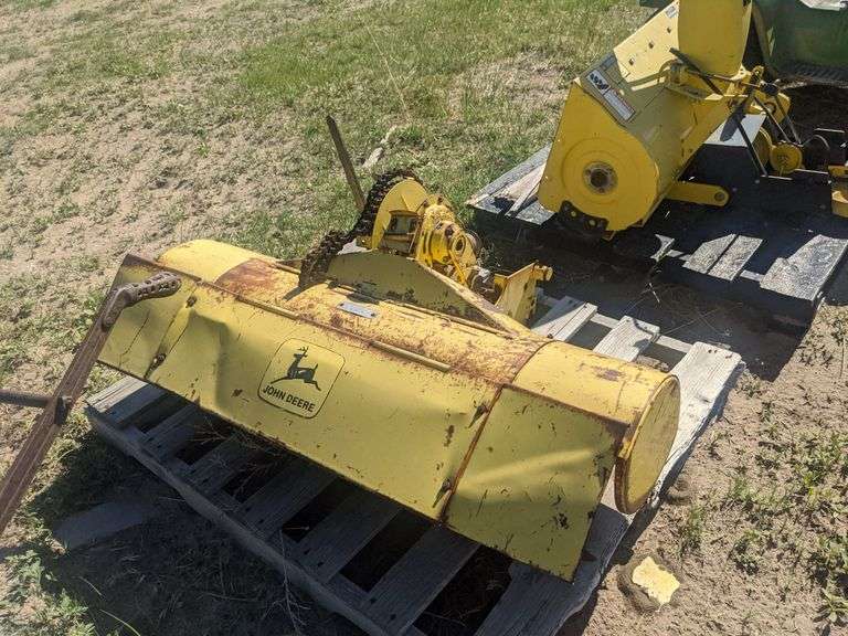 JOHN DEERE RIDING LAWN TRACTOR ROTOTILLER ATTACHMENT Isabell Auction