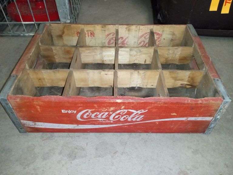VINTAGE COCACOLA CRATE Isabell Auction