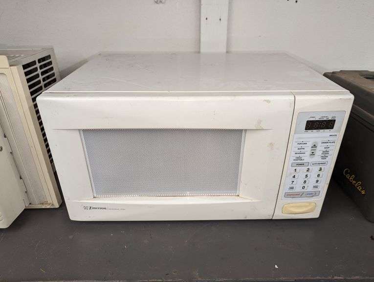 EMERSON MICROWAVE Isabell Auction