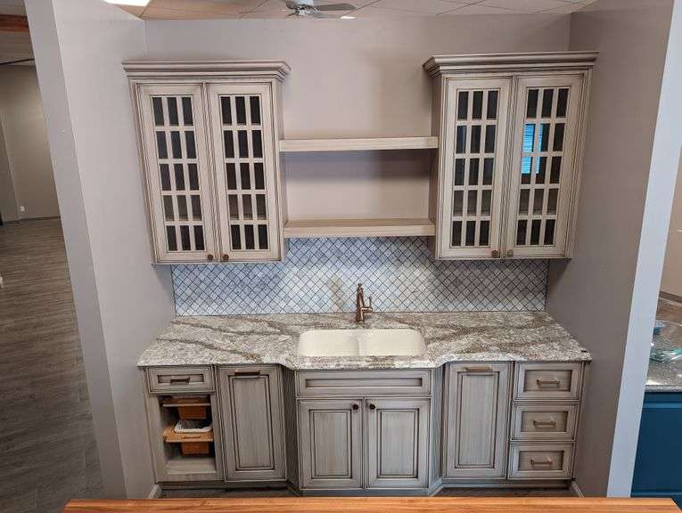 CARHART LUMBER (CABINET DISPLAYS)