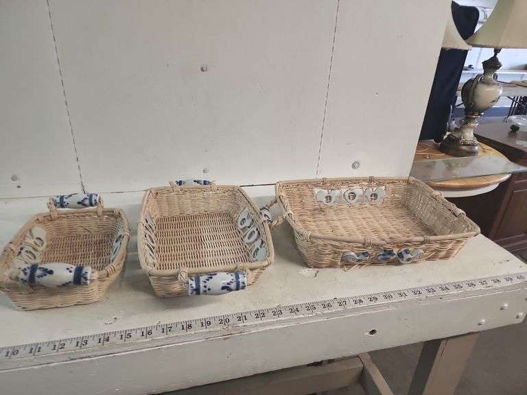 3 BASKETS Isabell Auction