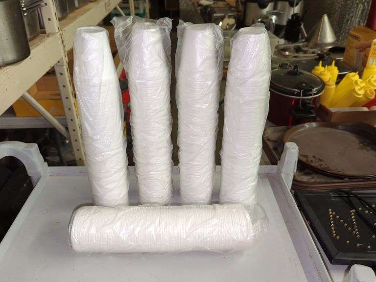 (100CT) 8OZ. STYROFOAM CUPS WITH LIDS Isabell Auction