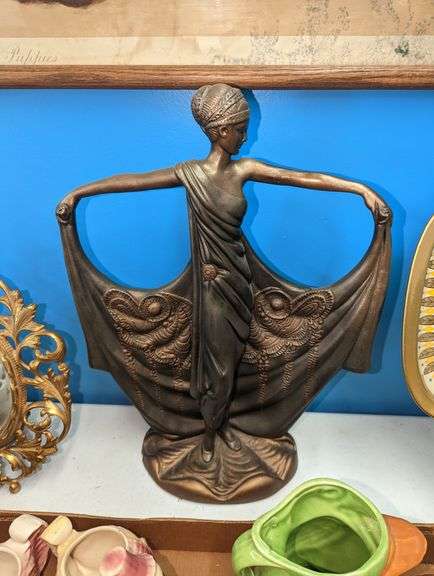 ESTATE AUCTION (COLLECTIBLES)