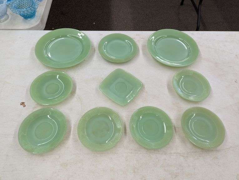 10PIECE JADEITE DISHES Isabell Auction