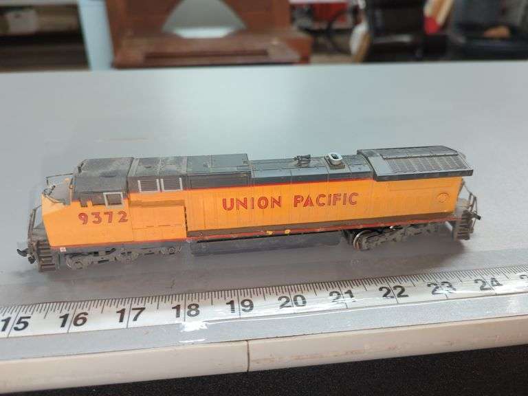 HO SCALE ENGINE Isabell Auction