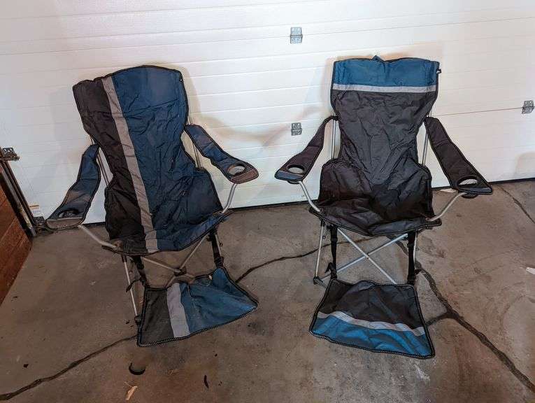 (2) FOLDING CAMP CHAIRS WITH FOOTRESTS Isabell Auction