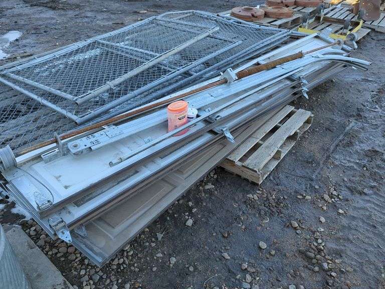 8FT. X 12FT. GARAGE DOOR WITH TRACK & HARDWARE Isabell Auction