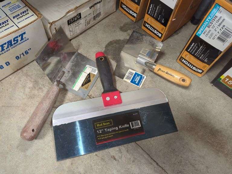 12" TAPING KNIFE & (2) CORNER TROWELS Isabell Auction