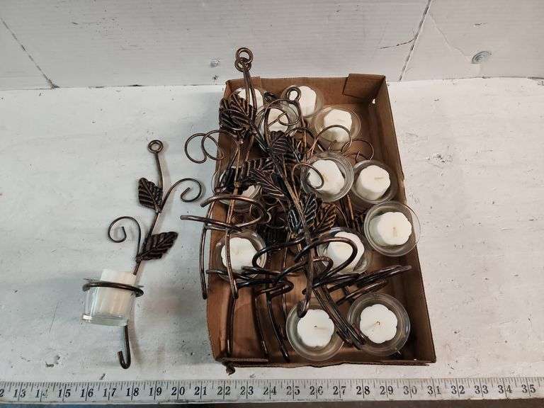 ASSORTED CANDLE HOLDERS & CANDLES Isabell Auction