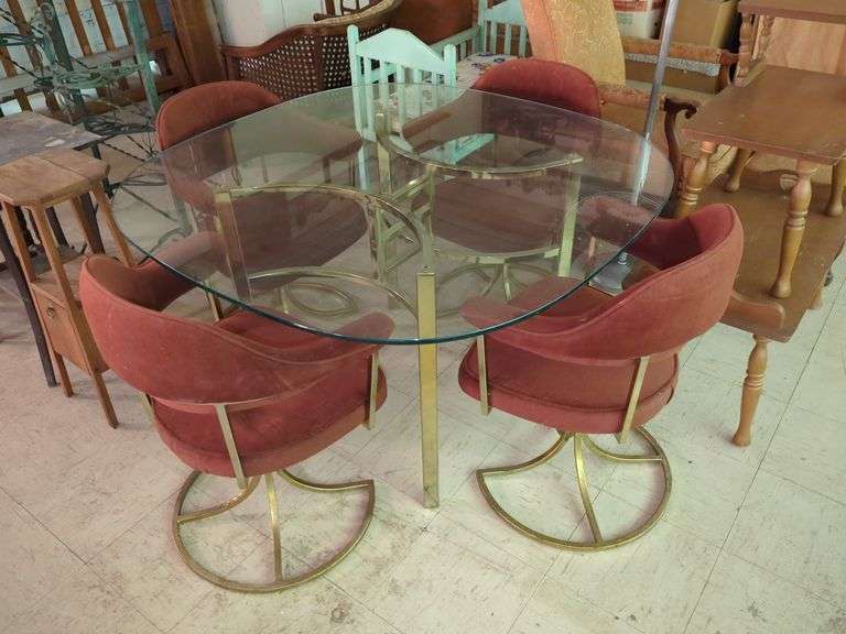 VINTAGE METAL FRAME GLASS TOP TABLE WITH (4) SWIVEL ARM CHAIRS Isabell Auction