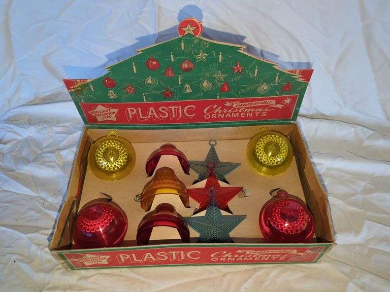 VINTAGE CHRISTMAS ORNAMENT SET Isabell Auction