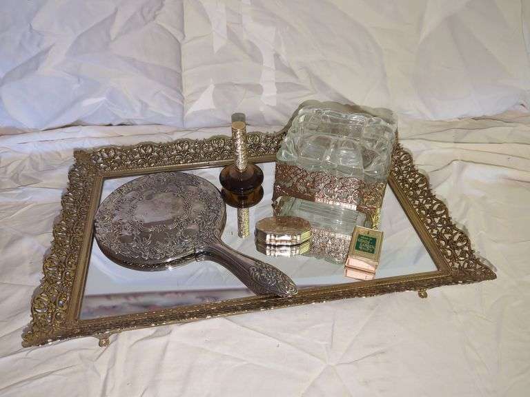 VINTAGE MIRRORED DRESSER TRAY WITH ASST'D VANITY ITEMS Isabell Auction