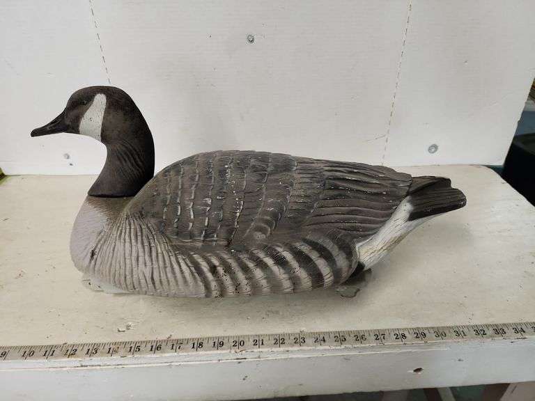 FLOATING GOOSE DECOY Isabell Auction