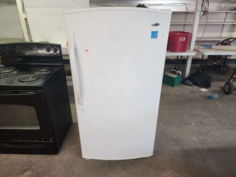AMANA UPRIGHT FREEZER 30 IN. WIDE X 61 IN. TALL Isabell Auction